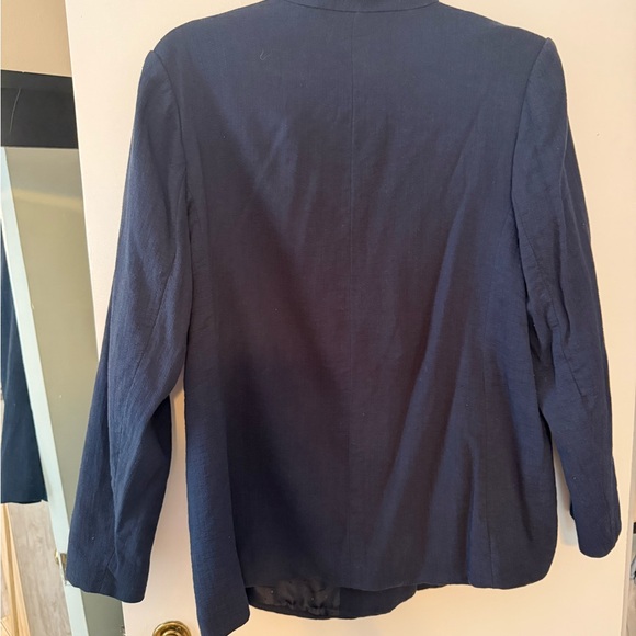 Banana Republic Dark Blue Blazer with Gold Buttons - Picture 4 of 4